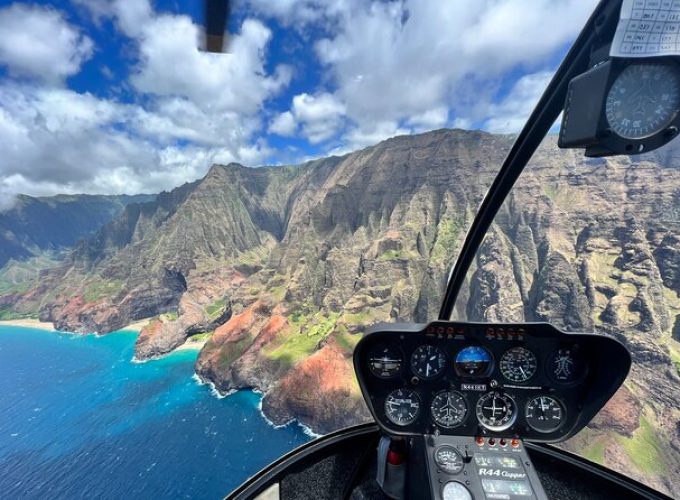 R44 Private Tour of Kauai