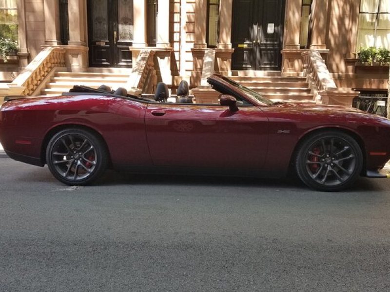 Private tour of downtown NYC by Dodge Challenger R/T Convertible