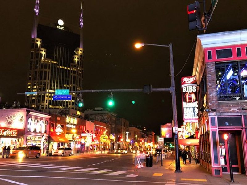 Night Time Trolley Tour of Nashville with Photo Stops