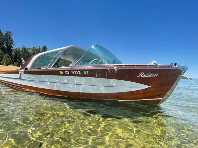 Private Lake Tahoe East Shore Tour with Captain (2 Hours)