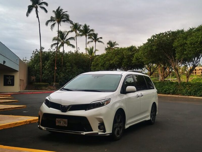 Private Transfer From Hotels in Kailua-Kona to Kona International Airport