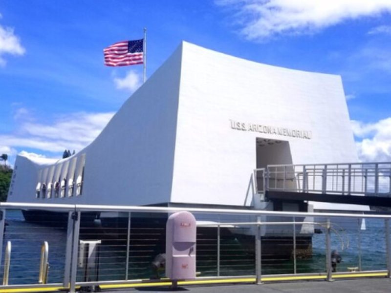 5 Hour Small Group Tour in Pearl Harbor and Honolulu