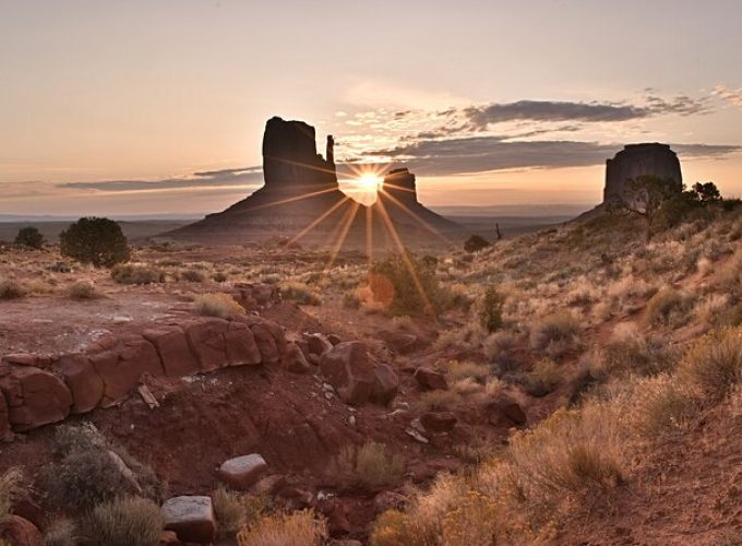 3.0 Hours of Monument Valley's Sunrise or Sunset 4×4 Tour