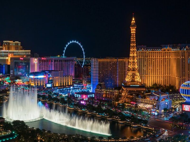 Best Boulevard of Las Vegas: A Night Walking Tour of The Strip