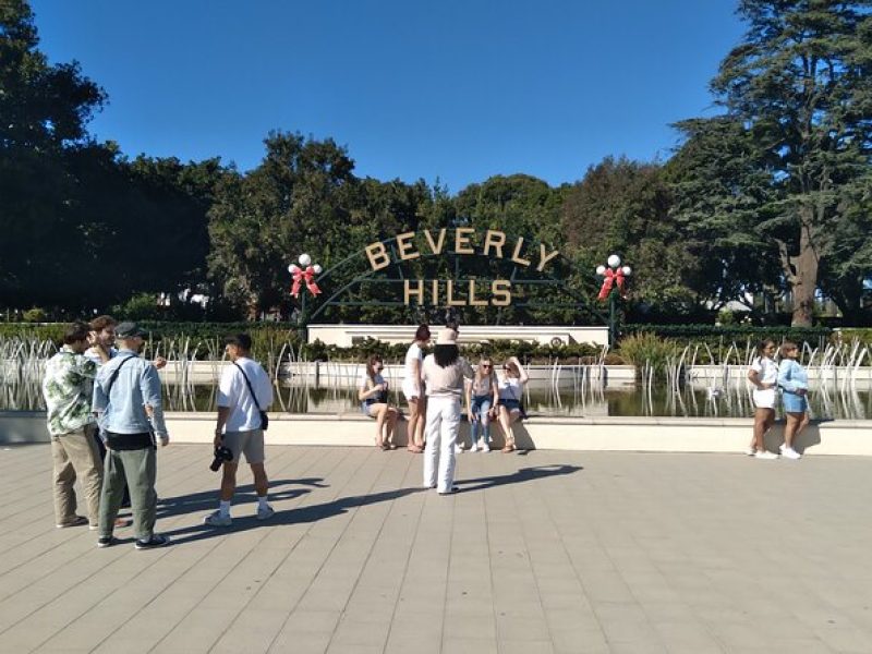 5 Hour Hollywood and Beverly Hills Shared Tour with 4 Stops