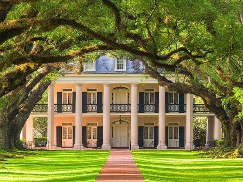 Oak Alley Plantation Admission & Tour with transportation