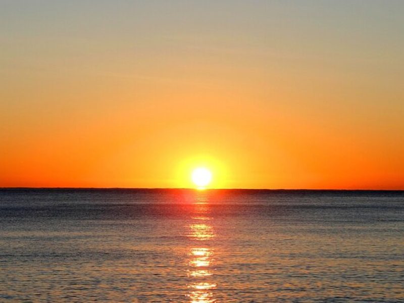 Sunset TAILFINS Destin Harbor & Crab Island Sunset & Harbor tour