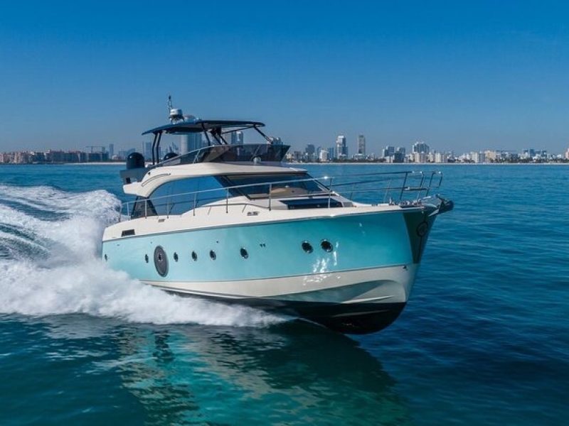 62ft Yacht Tour in Miami Beach with Captain Beneteau MC6 Fly