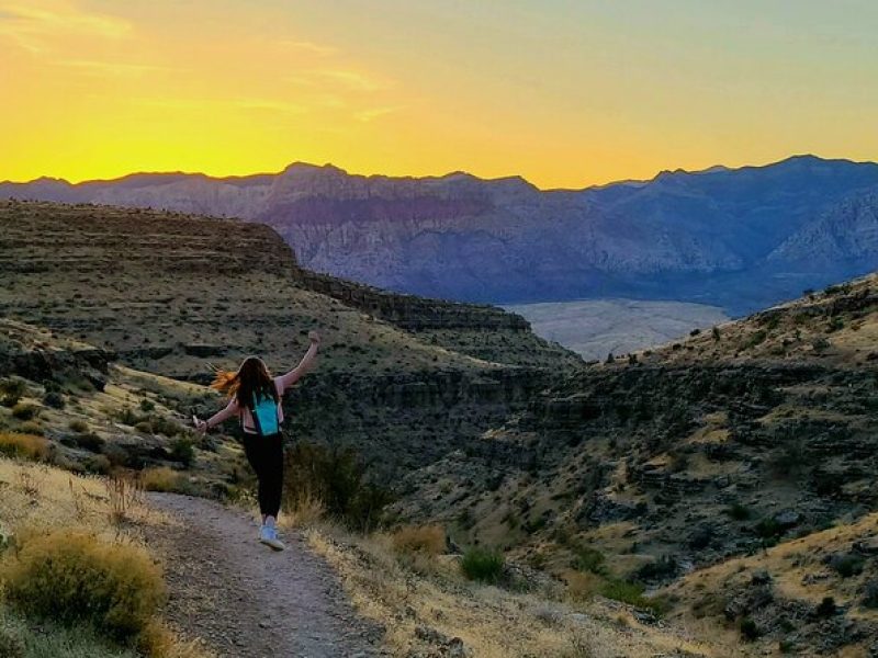 Animal Petting and Sunset Hike in Las Vegas