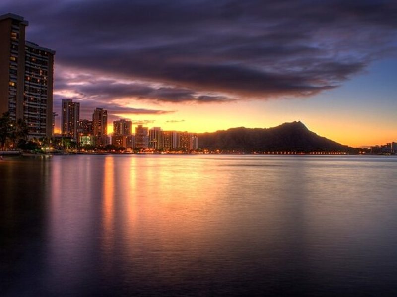 Sunrise Breakfast Cruise in Honolulu