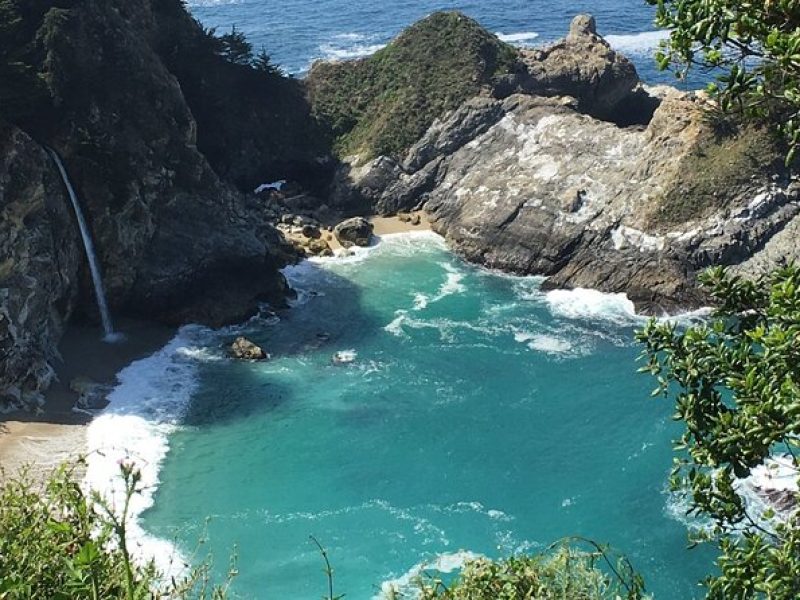 Guided full-day Big Sur hiking adventure with lunch