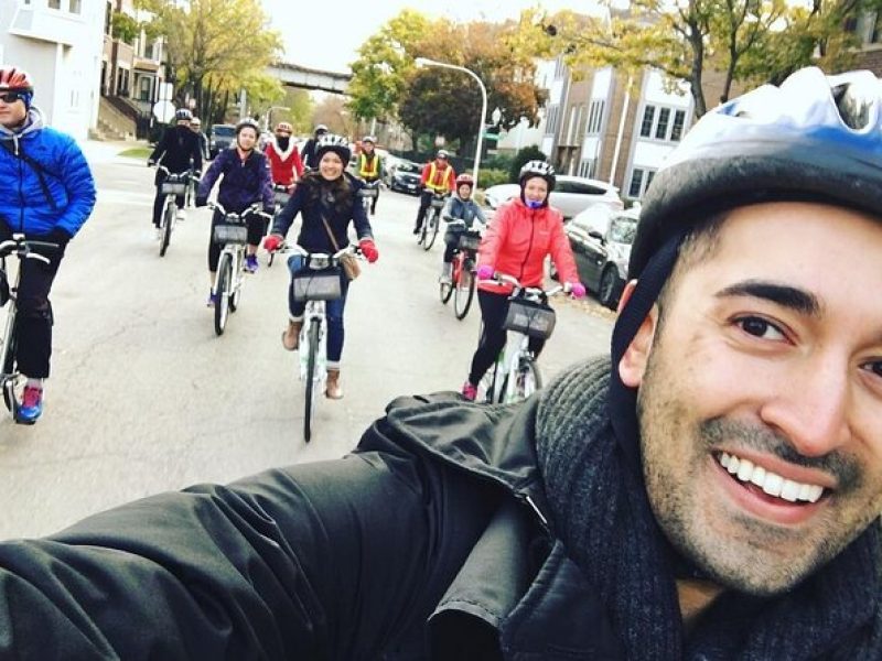 Bike Tour of Chicago's Lakefront Neighborhoods