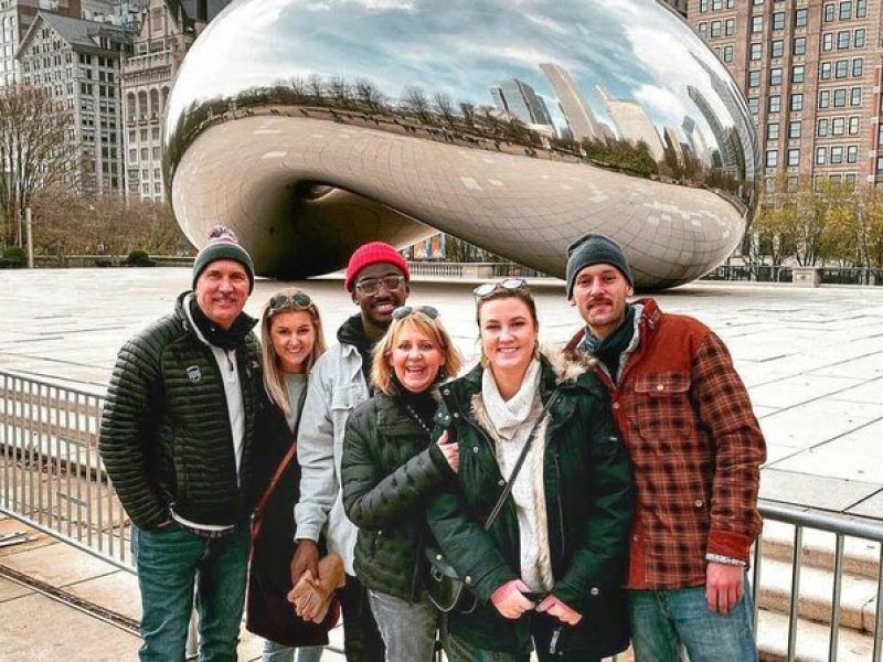 Chicago Highlights Walking Tour with Free Bike or Kayak Rental