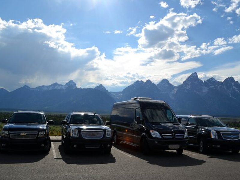 Private SUV Transfers to/ from Jackson Hole Airport JAC