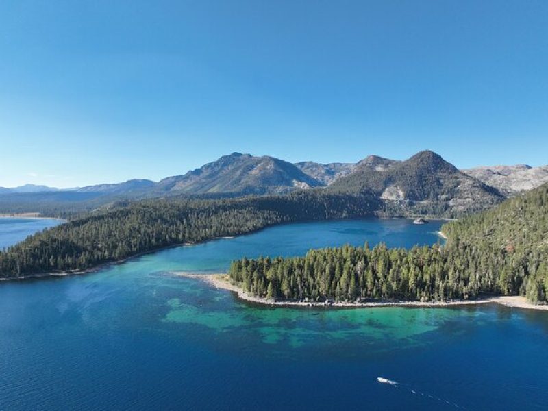 2 Hours Private Emerald Bay Boat Tour