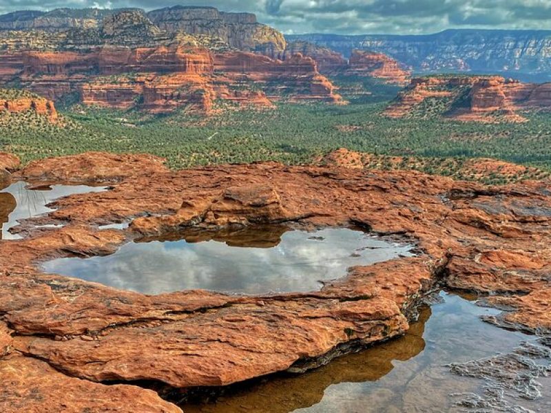 Sedona Sneak-a-Peak Hike With a Private Guide