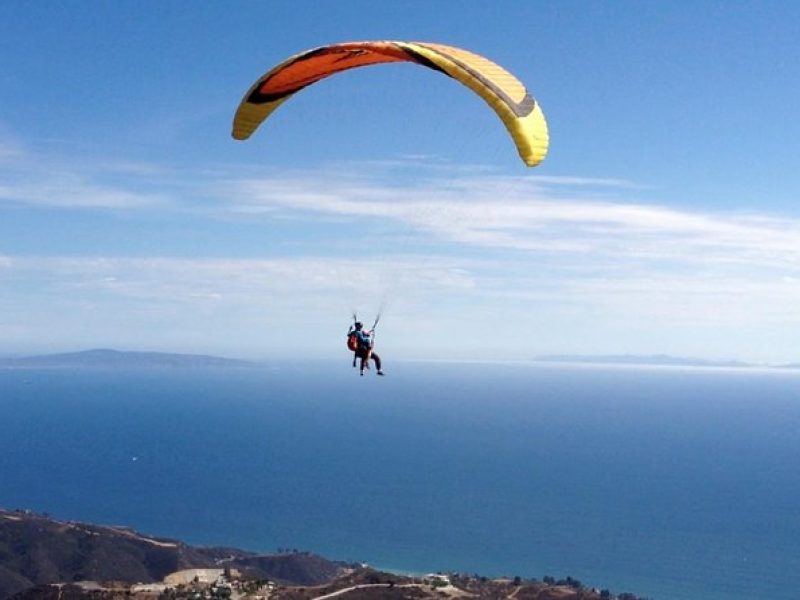 Tandem Paragliding flight with instructor in Malibu