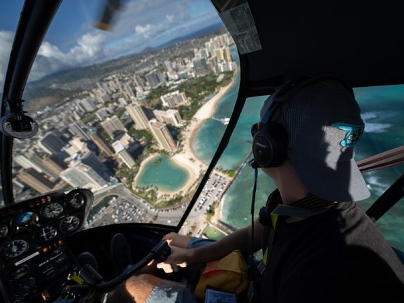 18 Minutes PRIVATE Helicopter Tour in Honolulu