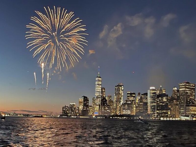 New York City 4th of July Fireworks Luxury Boat Tour