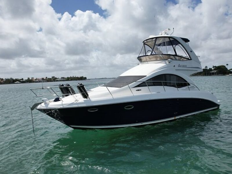 Miami Beach Private Tour Aboard 40ft Luxury Yacht with Captain!