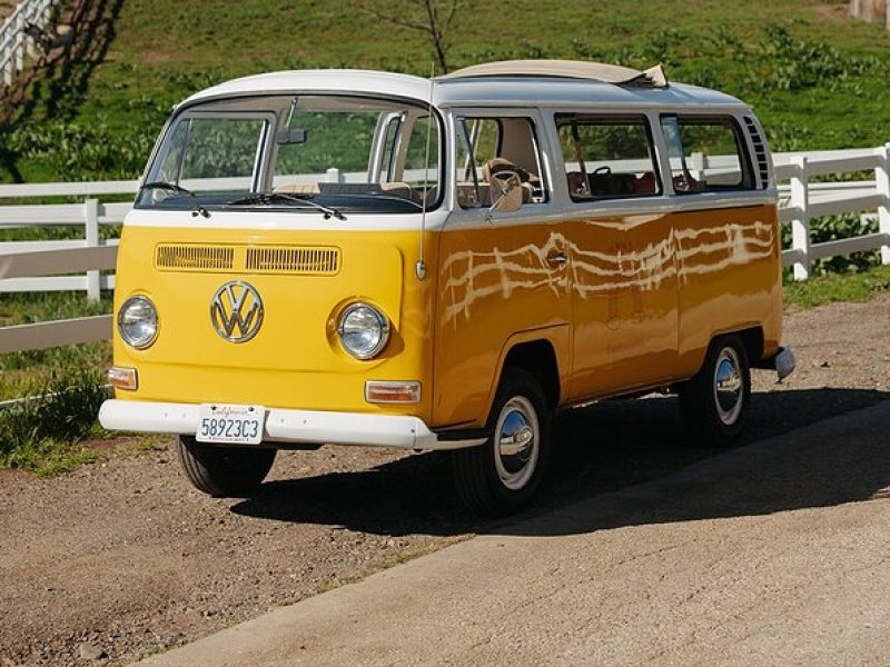 Malibu: Vintage VW Bus and Vineyard Tour