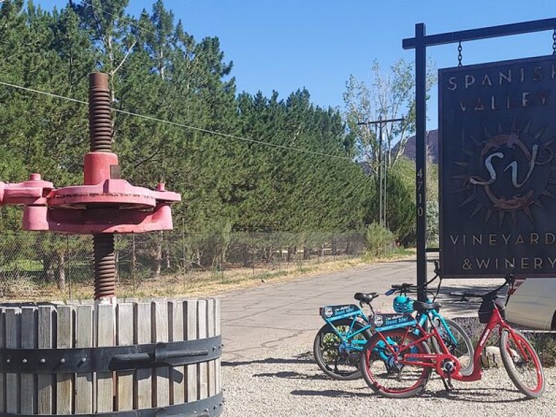 Moab Back Roads, History and Winery E-Bike Tour