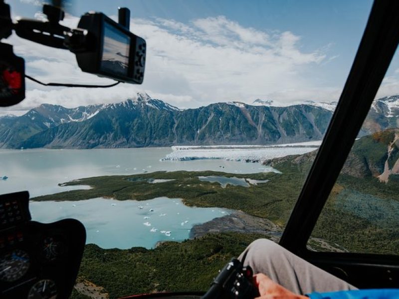 Extended Bear Glacier Scenic Flight