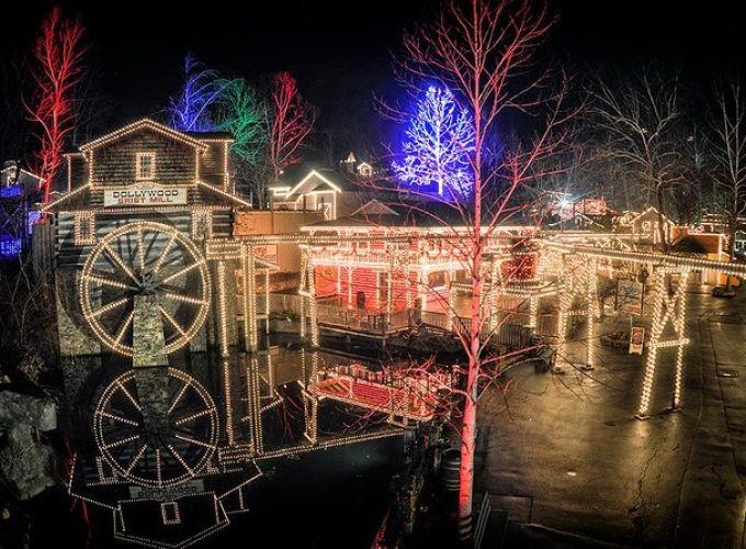 New Improved Smoky Mountain Holiday Light Spectacular