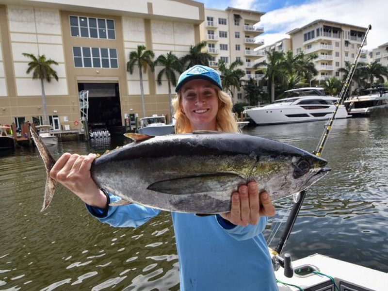 Deep Sea Fishing Charters in Pompano Beach Aboard 34' Hatteras