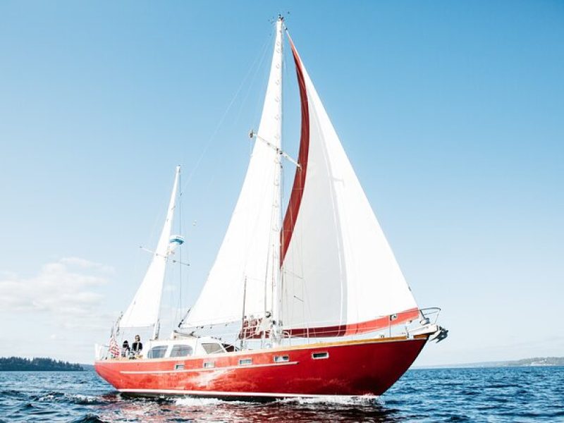 Sail Bainbridge Island & Seattle Waters – Luxury Classic Sailboat