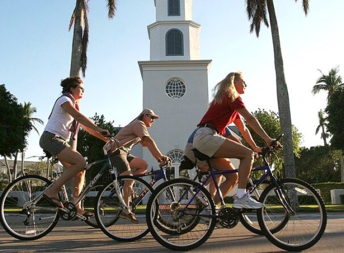 Small Group Historic Old Naples Guided Bicycle Tour