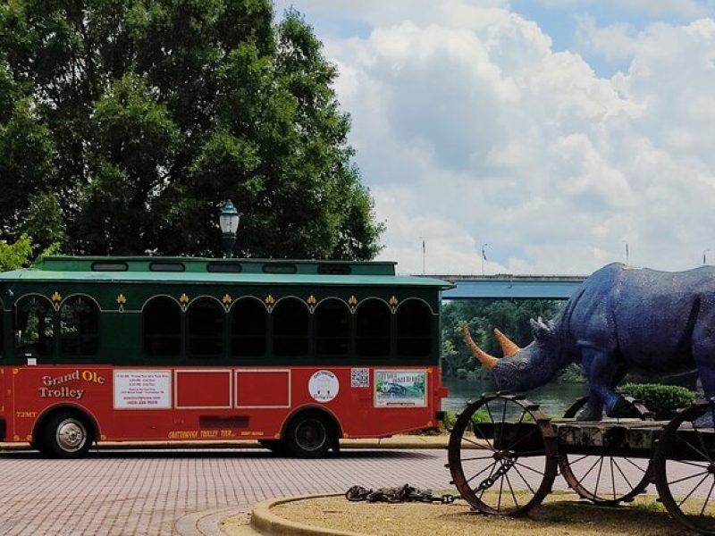 Chattanooga: City Trolley Tour with Coker Automotive Museum visit