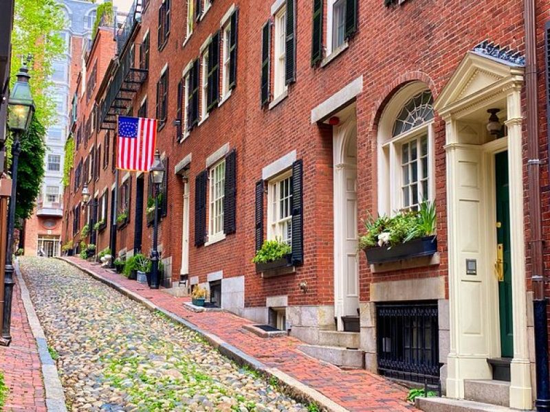 Beacon Hill Boston History + Photo Walking Tour (SMALL Group)