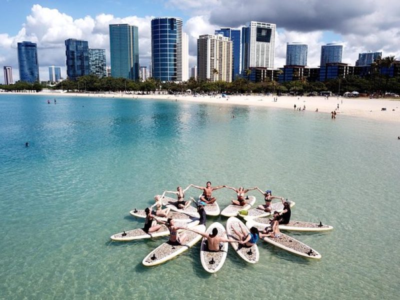 Paddleboard Yoga Class in Honolulu