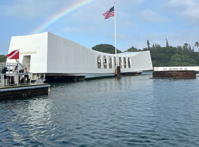 #1 Private Limousine Tour -The USS Arizona & Historic Honolulu