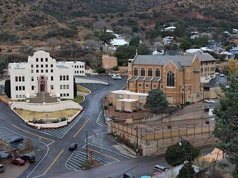 2-Hour Tour – Old Bisbee, the Open Pits, and Lowell AZ