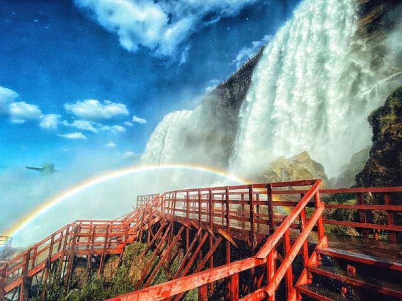 Niagara Falls Maid of the Mist & Cave of the Winds Tour