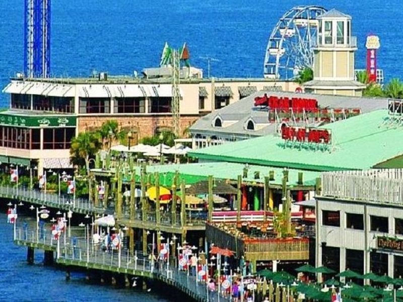 Kemah Waterfront Day Trip, Dining, Luxury Transport from Houston