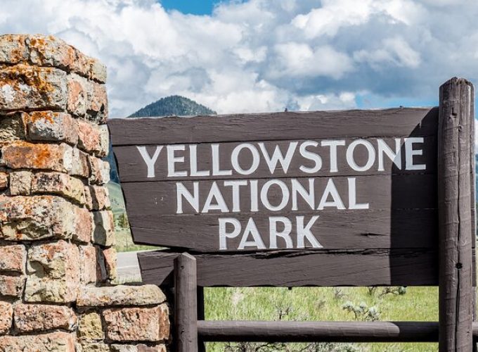 2-Day Yellowstone Tour Lower and Upper Loop Guided Tour