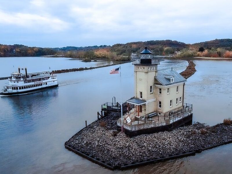 Hudson River Sightseeing Cruise from Kingston