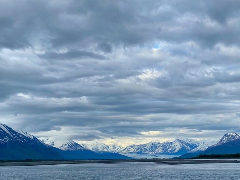 Full Day Guided Kayak Tour on Knik River