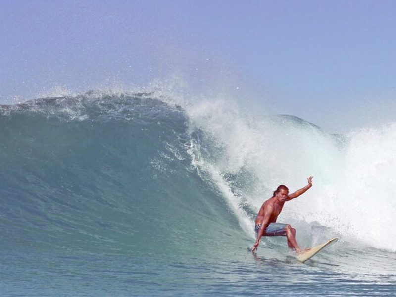 Private Surf Lesson with Transportation in Honolulu, Hawaii