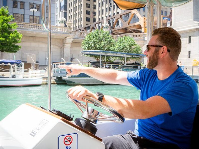 Chicago River Architecture and History-Private Boat Tour