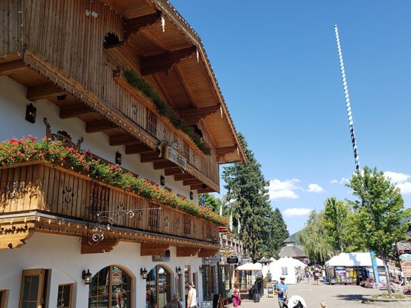 Seattle to Leavenworth Private 8 Hour Private Driving Tour