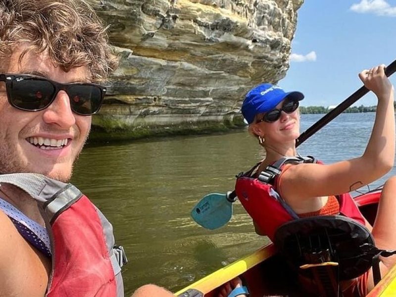 Tandem Guided Kayak Tour Near Chicago