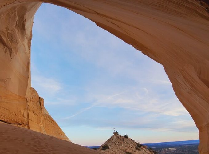 Private Sunset Guided Tour to Great Chamber by Four-Wheel Drive