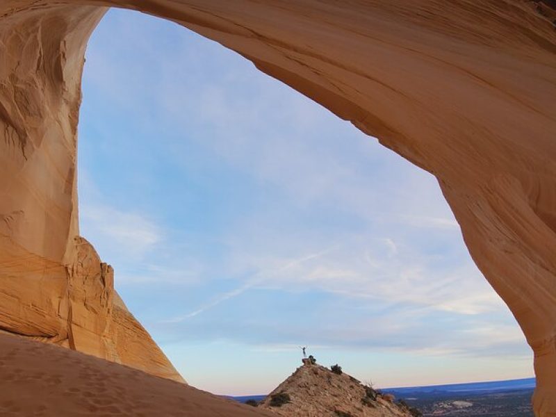 Private Sunset Guided Tour to Great Chamber by Four-Wheel Drive