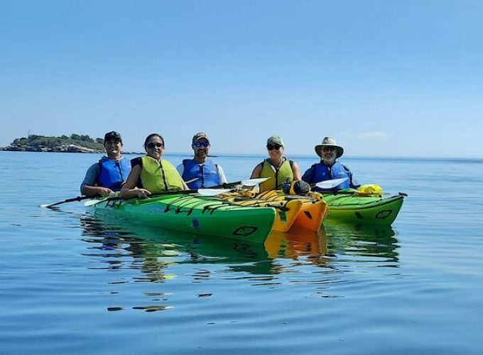 Kayak Trips on Lake Superior, Two Harbors, MN (Larsmont Cottages)