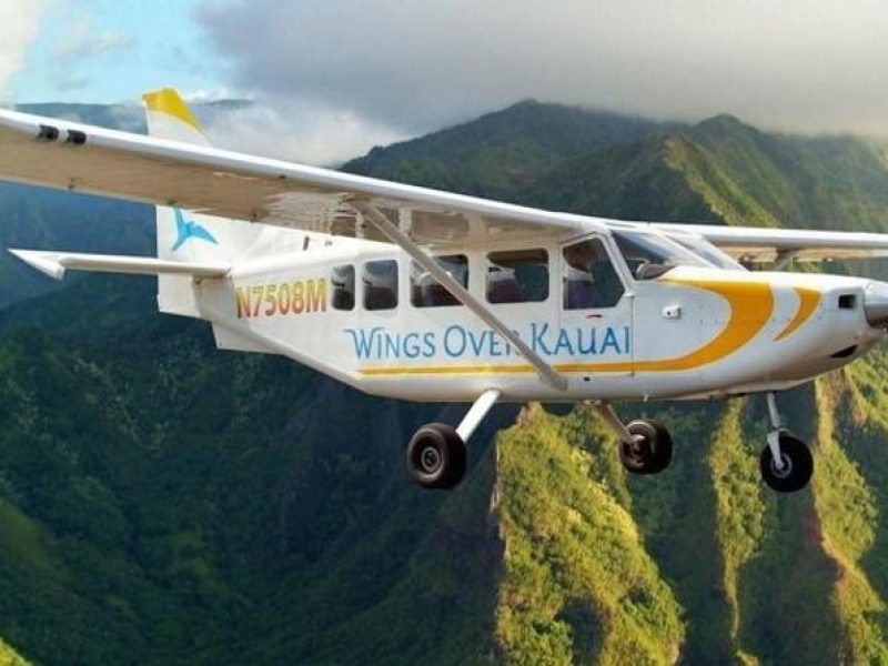 Kauai Deluxe Sightseeing Flight