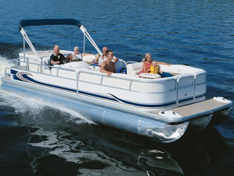 2-hour Private Pontoon Boat Rental on Lake Bryan